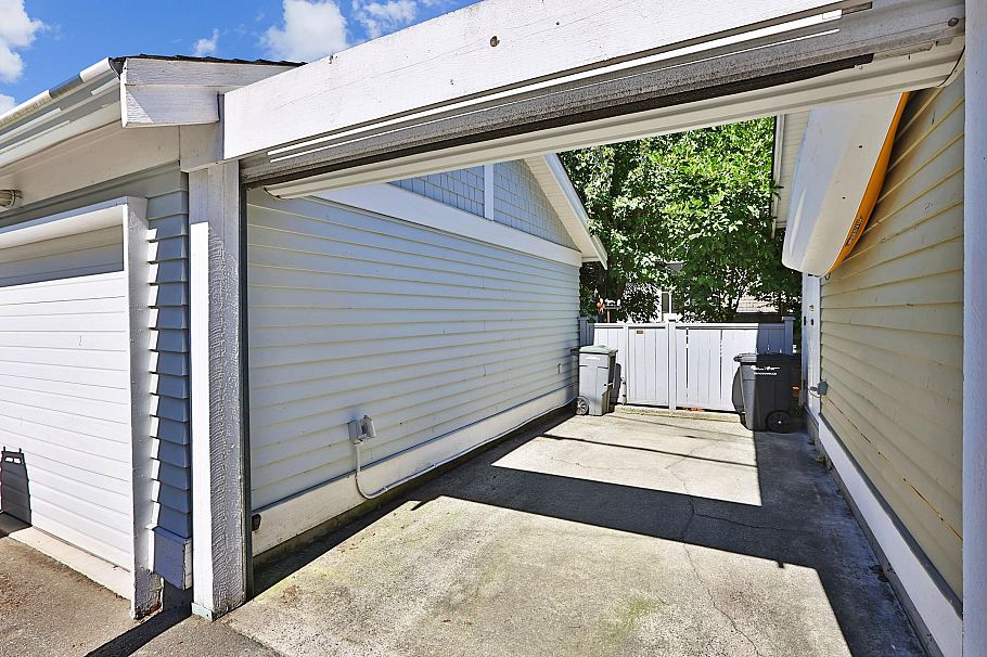 2610 Point Grey Road Vancouver, BC - 24