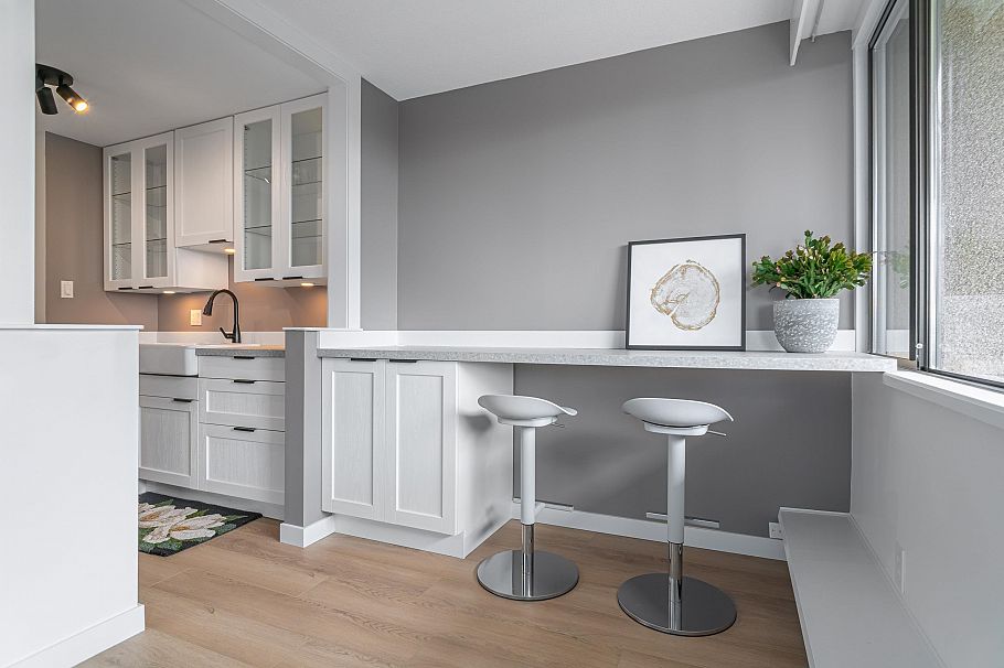 303 444 Lonsdale Avenue North Vancouver, BC - 9