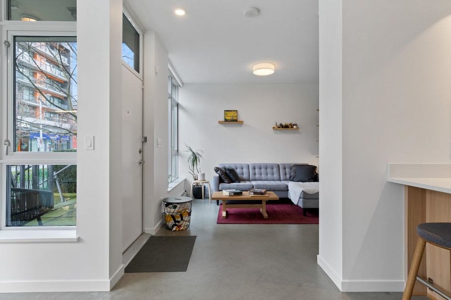 128 W 1st Avenue Vancouver, BC - 10