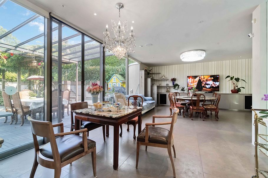 1919 W 57th Avenue Vancouver, BC - 8