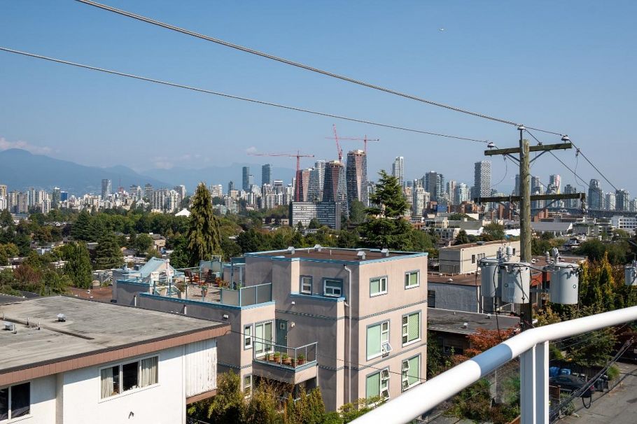 PH21 2175 W 3rd Avenue Vancouver, BC - 15