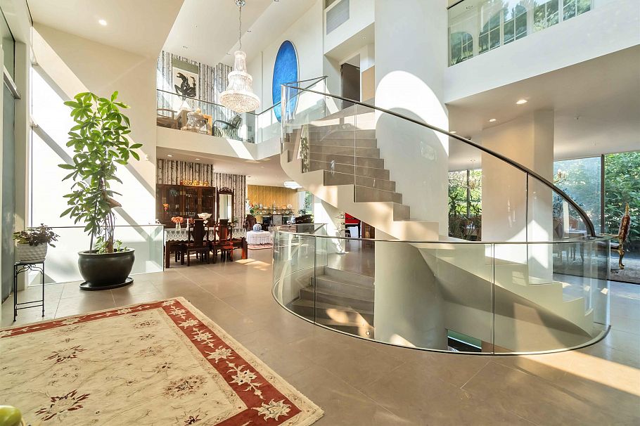 1919 W 57th Avenue Vancouver, BC - 3