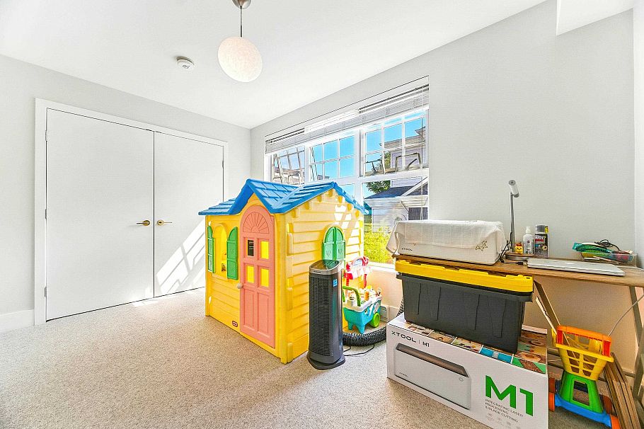 276 W 62nd Avenue Vancouver, BC - 18