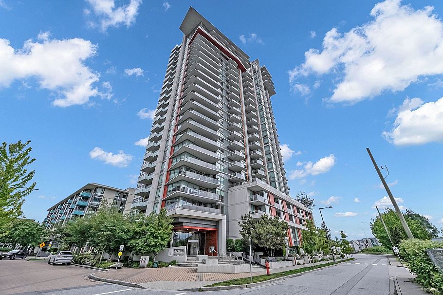 1005 1550 Fern Street North Vancouver, BC - 1