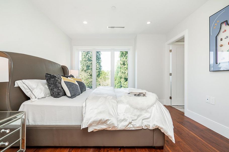 2356 West 16th Avenue Vancouver, BC - 22