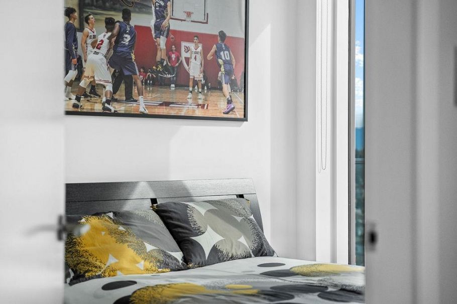 1708 8555 Granville Street Vancouver, BC - 17