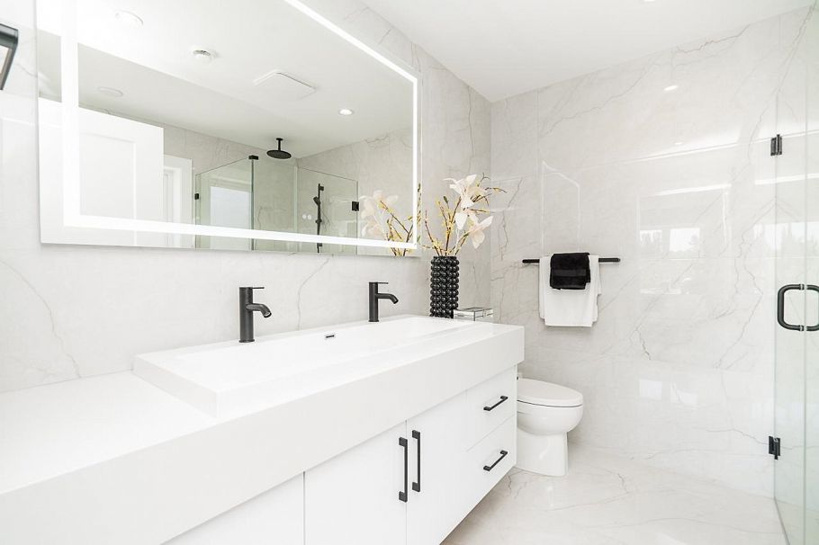 2356 West 16th Avenue Vancouver, BC - 17