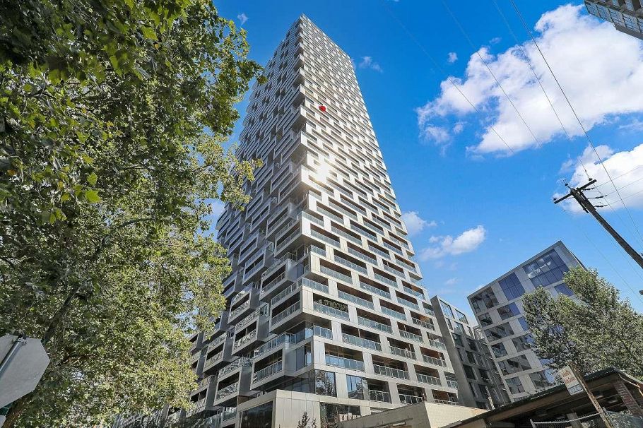 1501 1480 Howe Street Vancouver, BC - 1