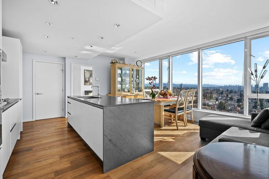 1708 8555 Granville Street Vancouver, BC - 10