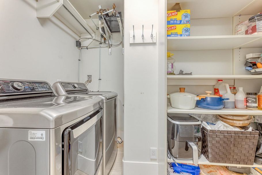 110 1328 Marinaside Crescent Vancouver, BC - 30