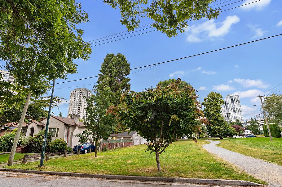 5454 Melbourne Street Vancouver, BC - 19