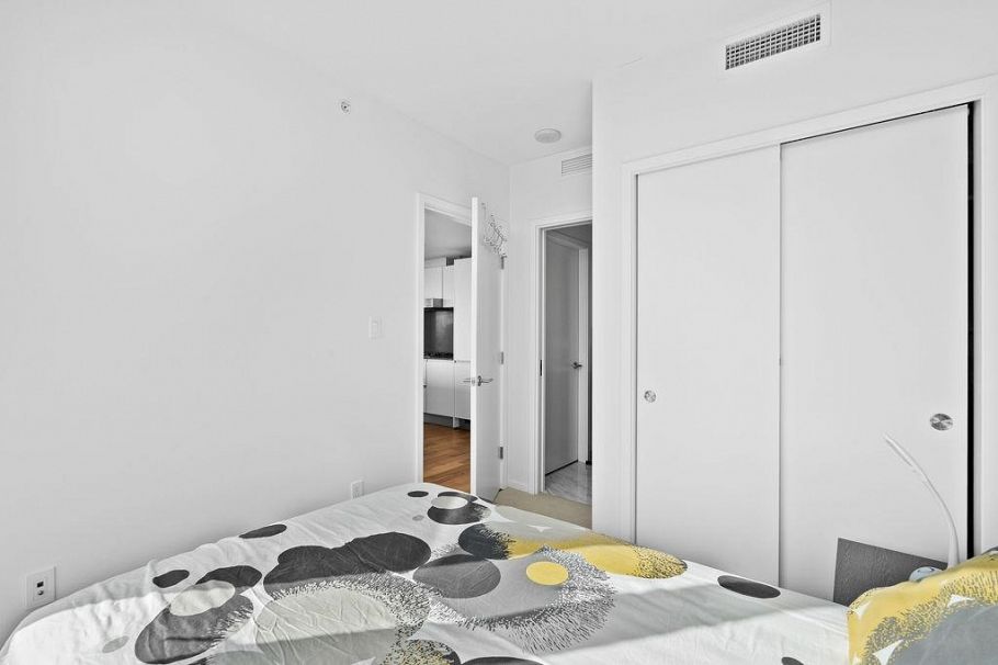 1708 8555 Granville Street Vancouver, BC - 16