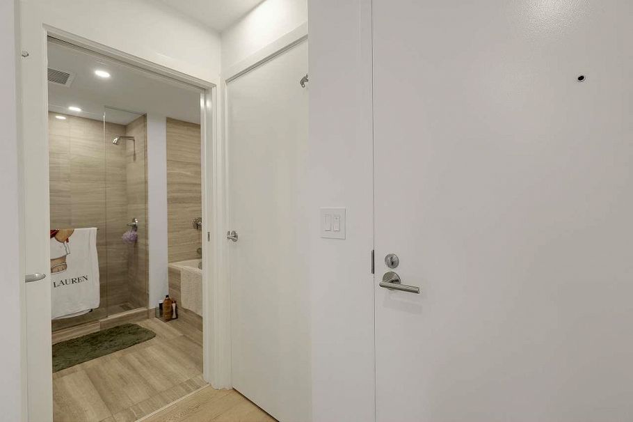 1501 1480 Howe Street Vancouver, BC - 10