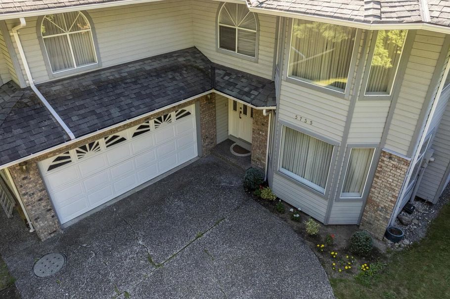 5755 Nancy Greene Way North Vancouver, BC - 3