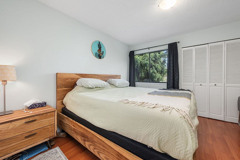 1 719 E 31st Avenue Vancouver, BC - 9