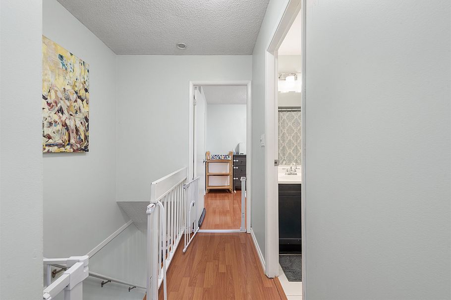 1 719 E 31st Avenue Vancouver, BC - 15