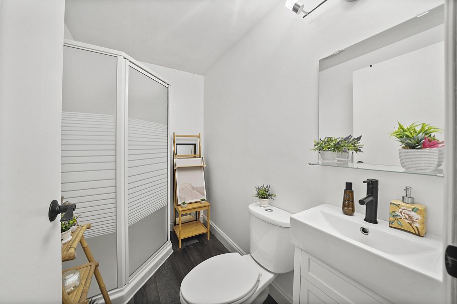 49 1910 Cedar Village Crescent North Vancouver, BC - 33