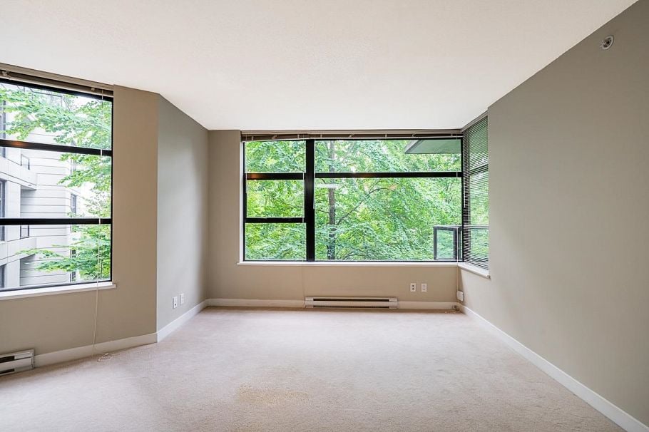 309 5380 Oben Street Vancouver, BC - 3