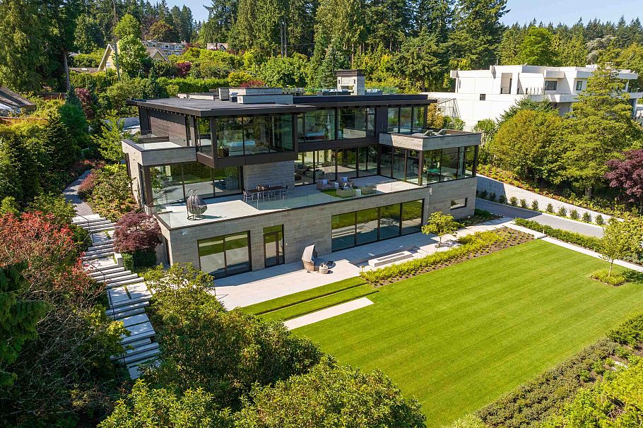 4838 Belmont Avenue Vancouver, BC - 1