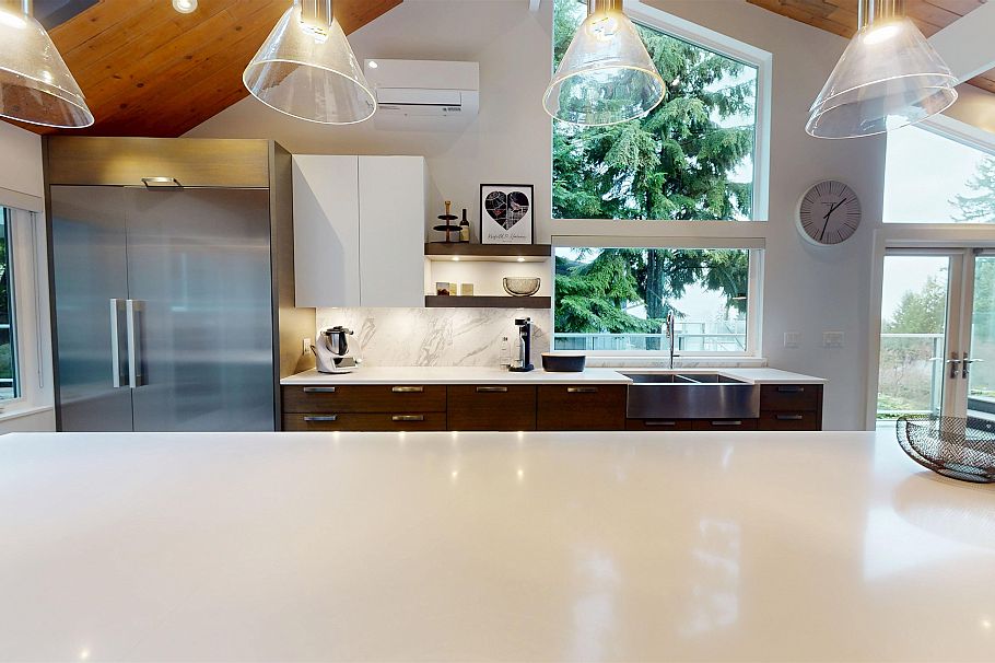 4062 Norwood Avenue North Vancouver, BC - 10