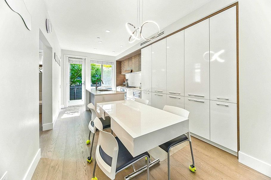 276 W 62nd Avenue Vancouver, BC - 24