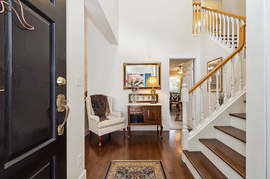 4728 Underwood Avenue North Vancouver, BC - 2