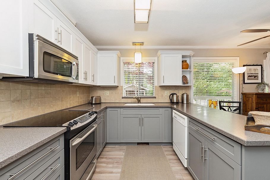 4728 Underwood Avenue North Vancouver, BC - 12