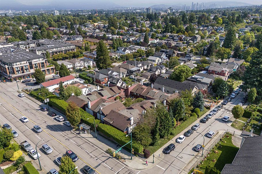 1 719 E 31st Avenue Vancouver, BC - 28