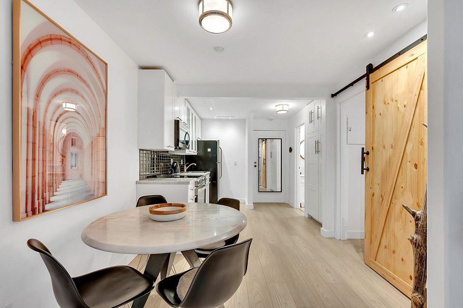 111 2190 W 7 Avenue Vancouver, BC - 14