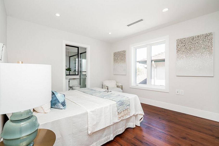 2356 West 16th Avenue Vancouver, BC - 21