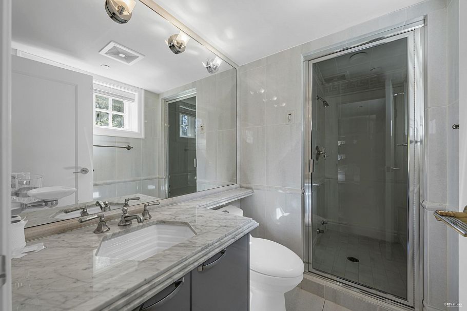 5885 Angus Drive Vancouver, BC - 33