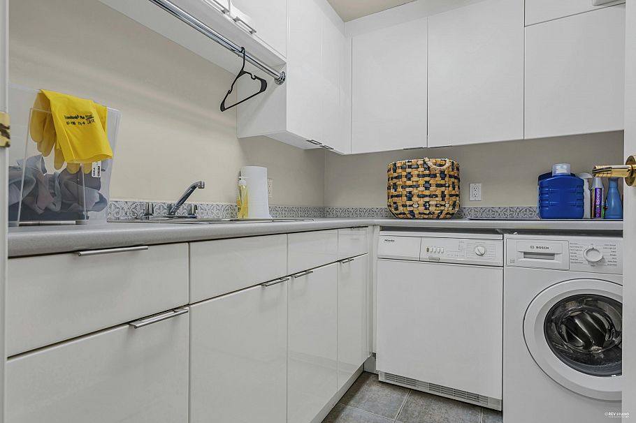 5885 Angus Drive Vancouver, BC - 32