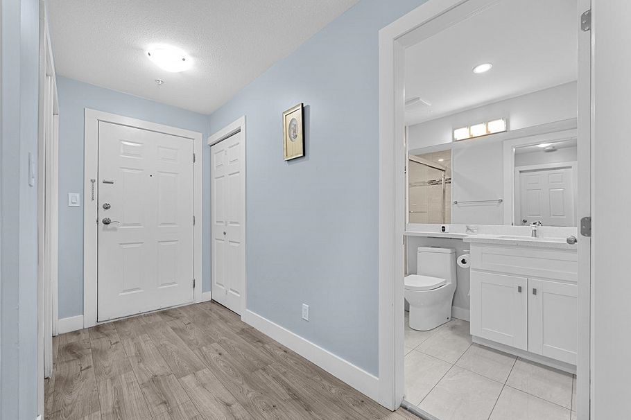 211 5818 Lincoln Street Vancouver, BC - 10