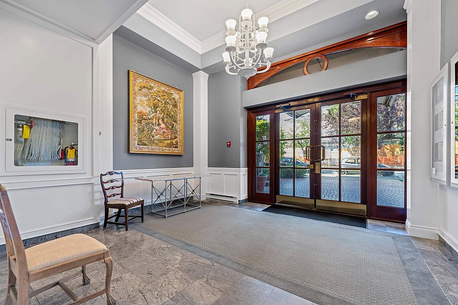 102 2128 W 43rd Avenue Vancouver, BC - 38