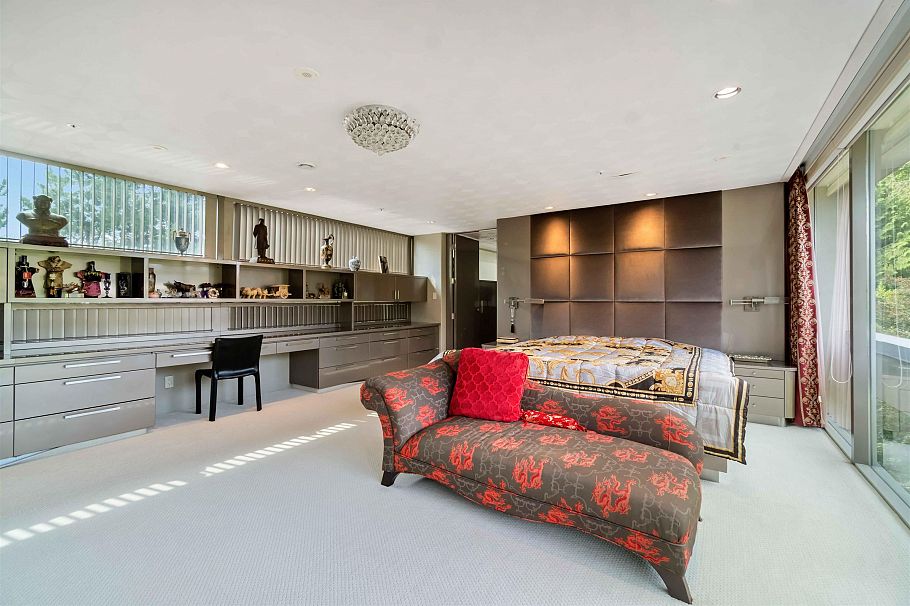 1919 W 57th Avenue Vancouver, BC - 10