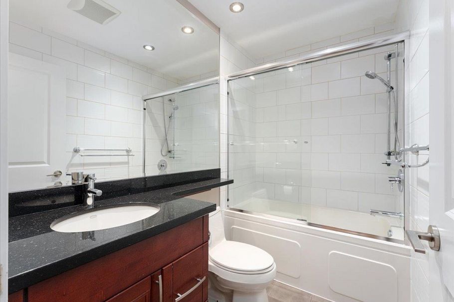 277 E Braemar Road North Vancouver, BC - 21