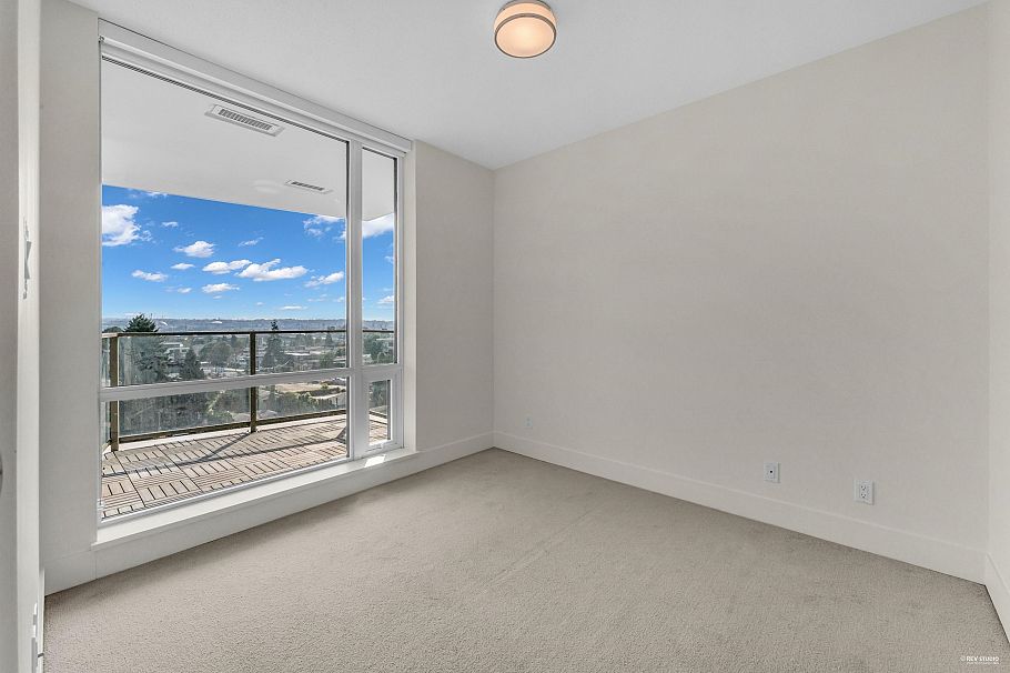 1005 1550 Fern Street North Vancouver, BC - 12