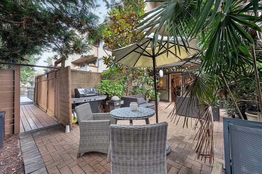 111 2190 W 7 Avenue Vancouver, BC - 4