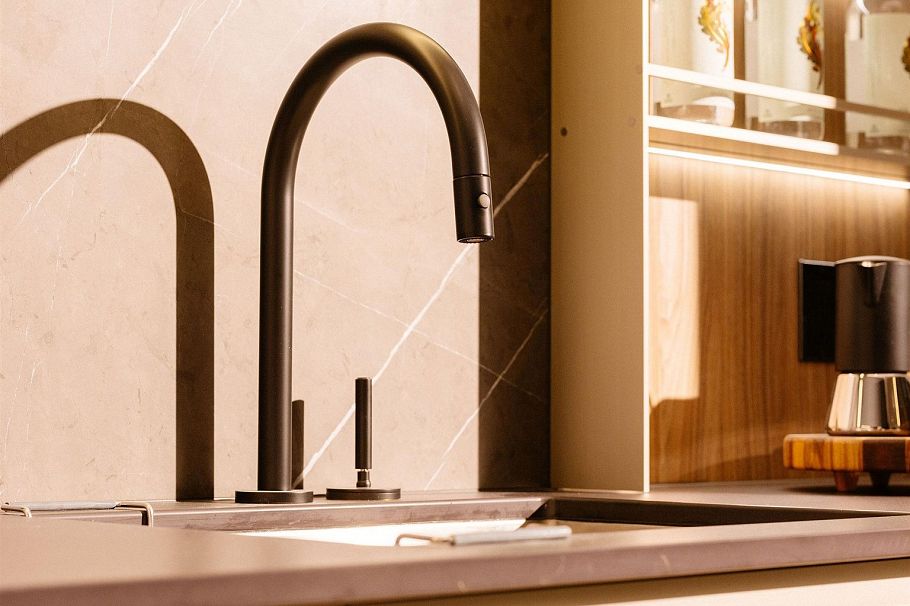 608 480 W 16th Avenue Vancouver, BC - 2