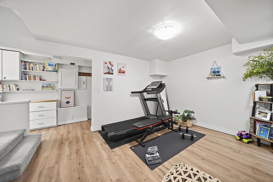 49 1910 Cedar Village Crescent North Vancouver, BC - 28