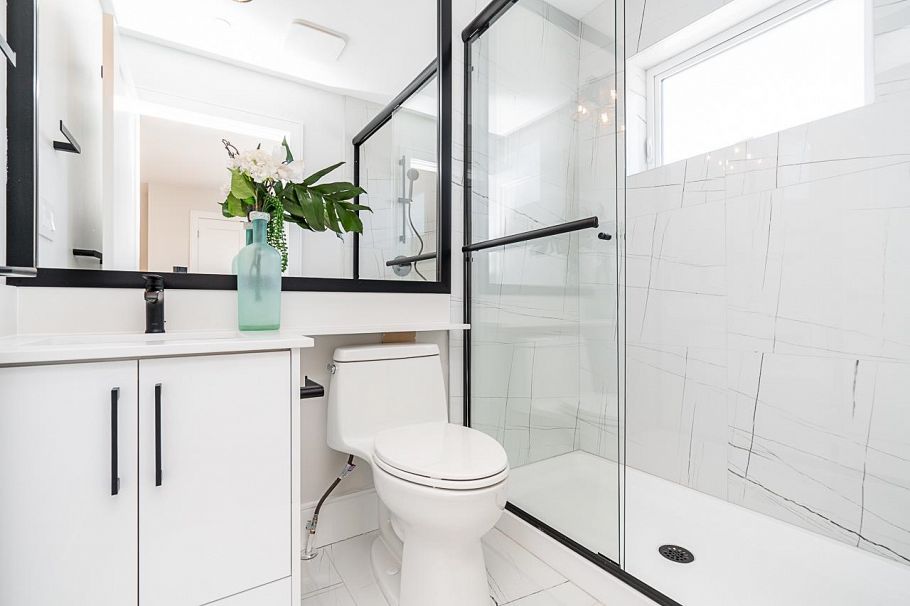 2356 West 16th Avenue Vancouver, BC - 20