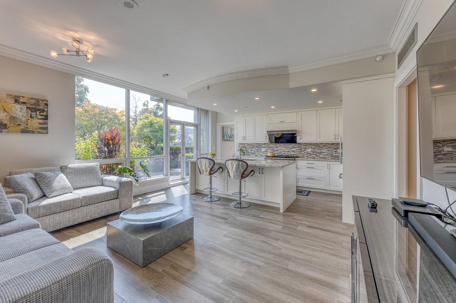 110 1328 Marinaside Crescent Vancouver, BC - 8