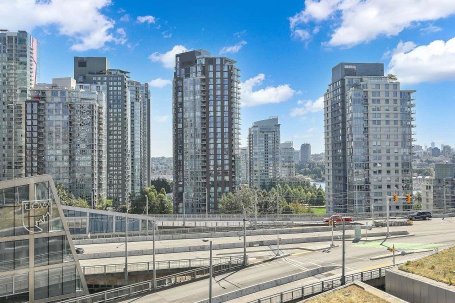 1501 1480 Howe Street Vancouver, BC - 18