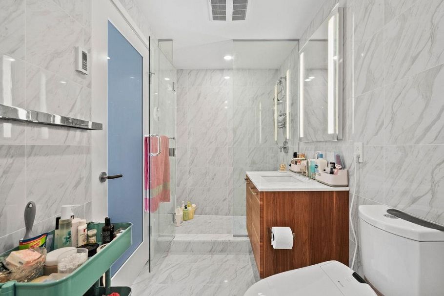 1708 8555 Granville Street Vancouver, BC - 14