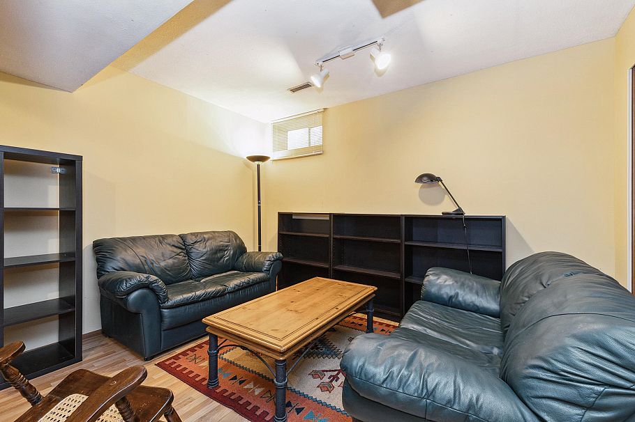 4728 Underwood Avenue North Vancouver, BC - 24