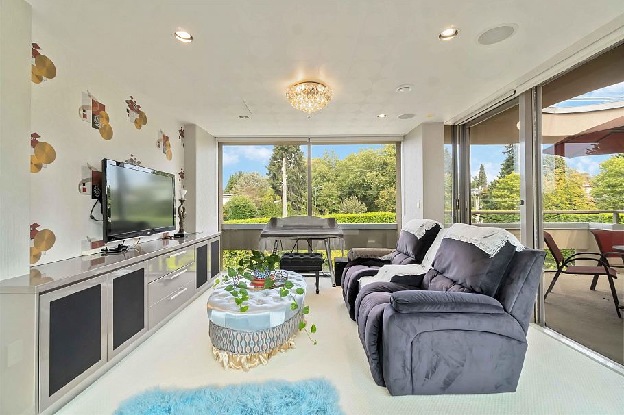 1919 W 57th Avenue Vancouver, BC - 14