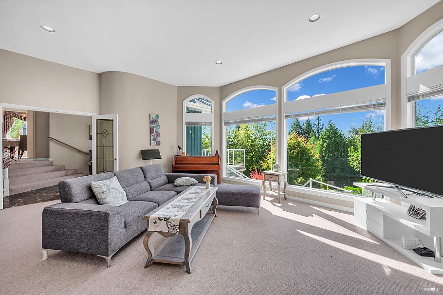 3945 Braemar Place North Vancouver, BC - 7