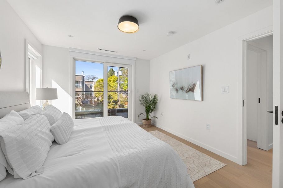 679 W 18th Avenue Vancouver, BC - 17