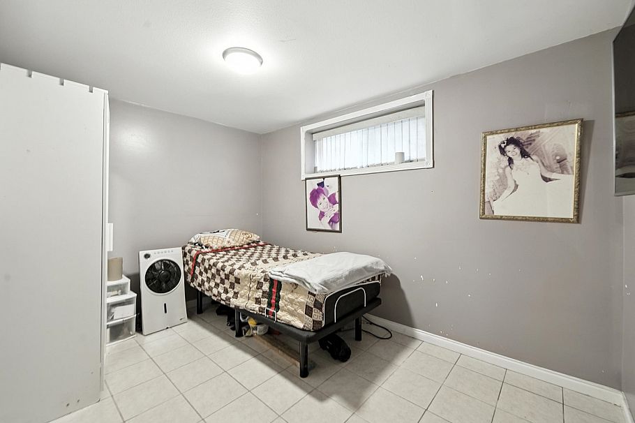 2228 E 40th Avenue Vancouver, BC - 33