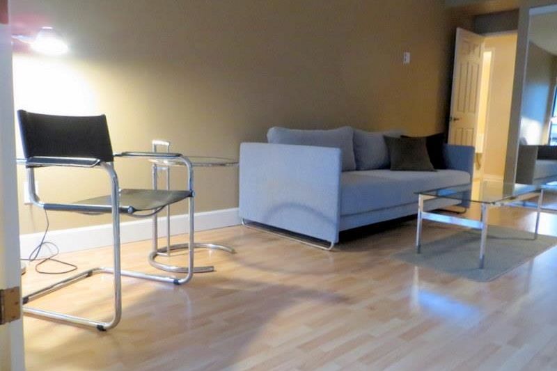 203 4323 Gallant Avenue North Vancouver, BC - 12